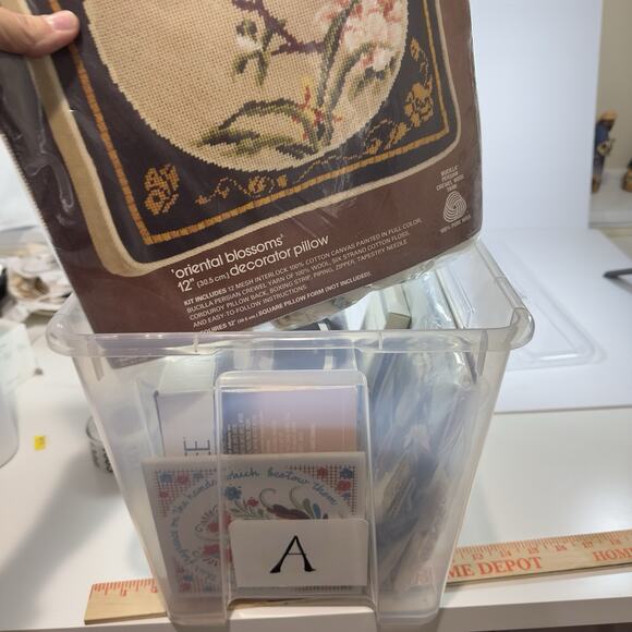 Vtg Bucilla Needlepoint Pillow Kit 4277 "Oriental Blossoms" Opened Package - Picture 11 of 11